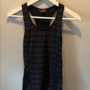 Athleta tank; xs